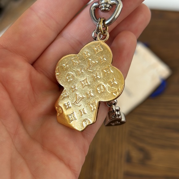 Louis Vuitton Vivienne BFF Best Friend double Keychain Bag Charm - Picture 4 of 8